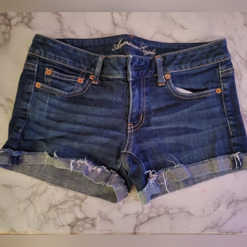 ❤️‍🩹 American eagle shorts